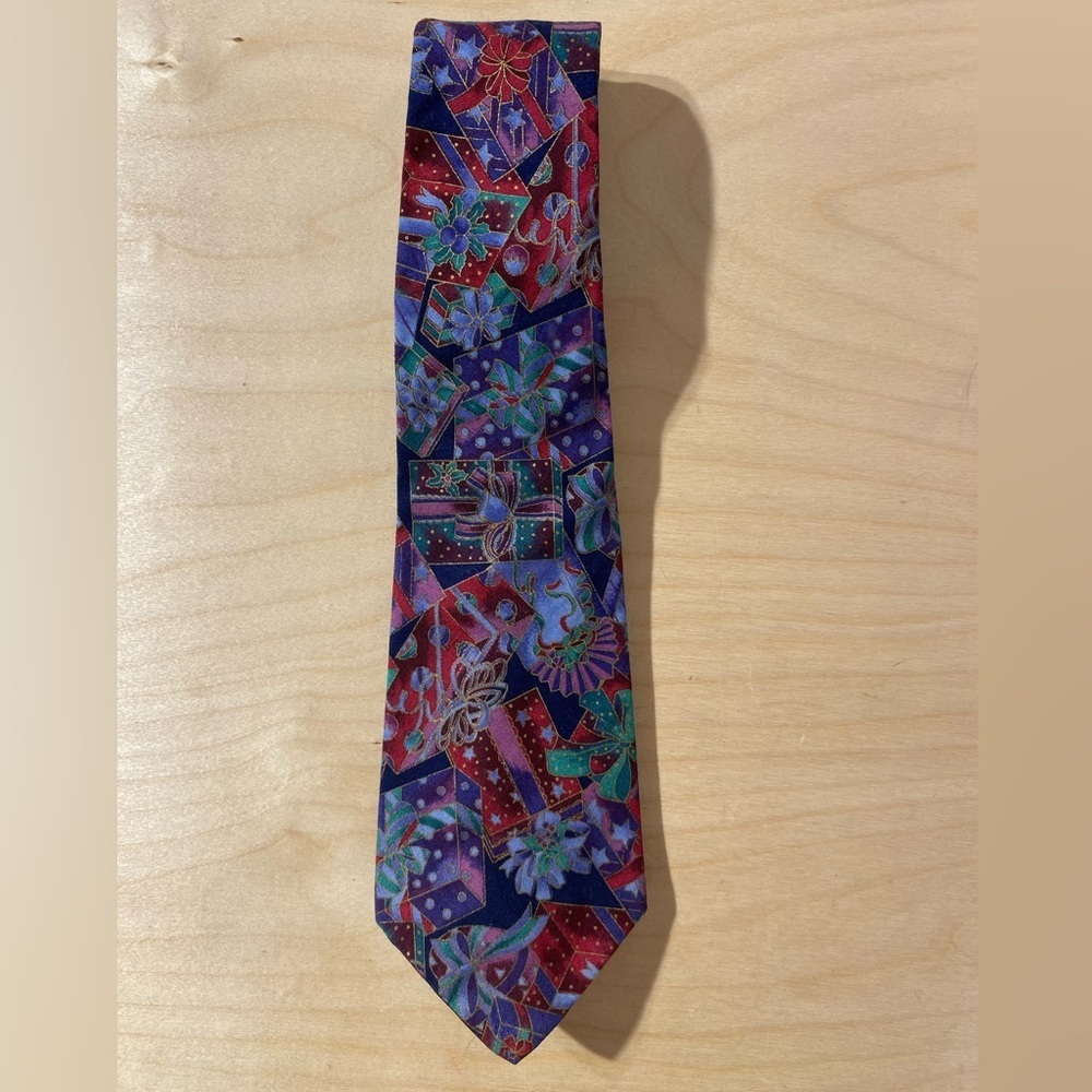 Colorful Christmas Patterned Men's Tie (NH) - Picture 4 of 6